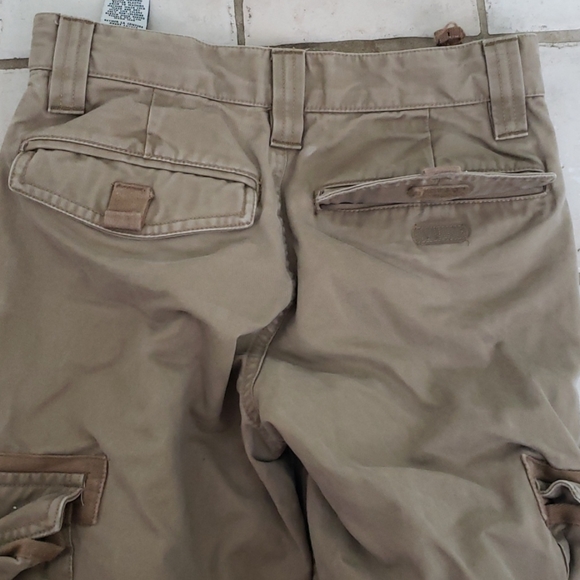Khaki baggy pants with large side pockets, new - Picture 5 of 6